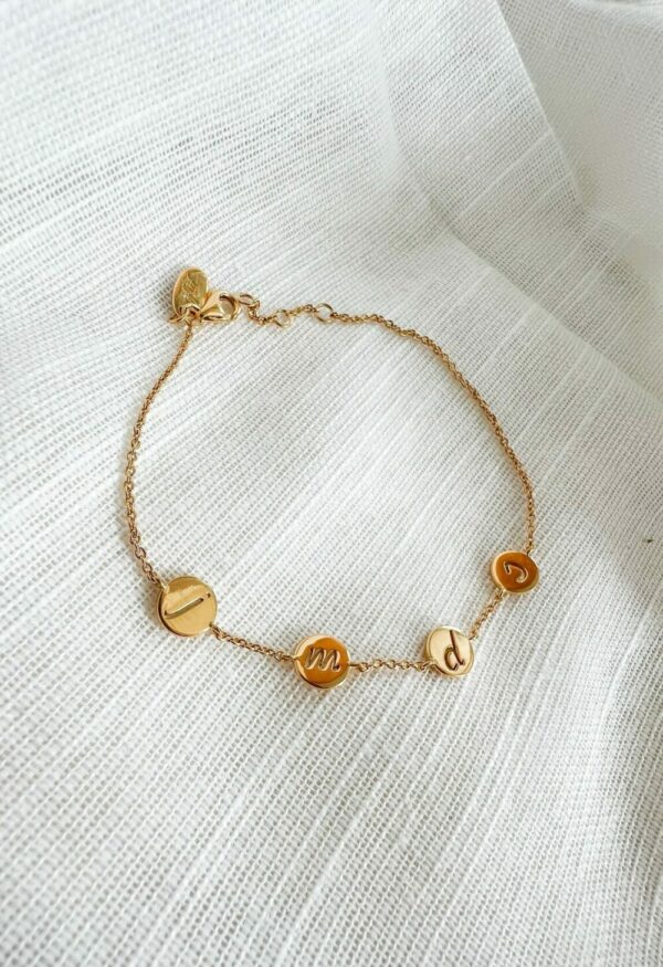 Armband met 4 bedels