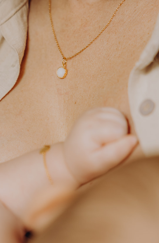 Moedermelk round hanger