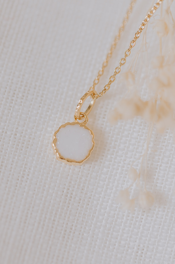 Moedermelk round hanger