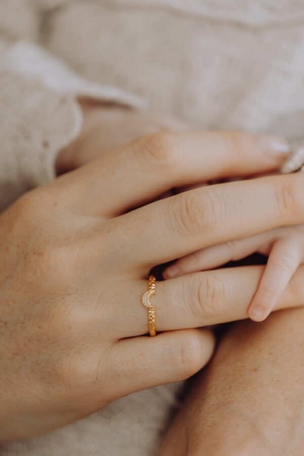 Moedermelk ring Moon